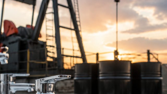 Oil Prices Dip: Implications for Global Markets and Businesses